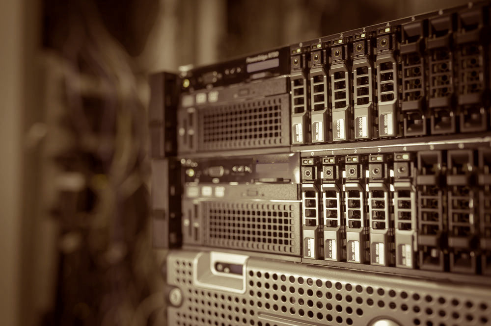HostAdvice Research: What is Dedicated Hosting and Should You Host Your Blog on a Dedicated Server?
